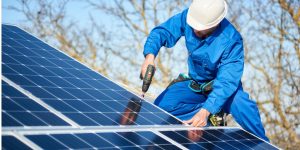 Installation Maintenance Panneaux Solaires Photovoltaïques à Ambon